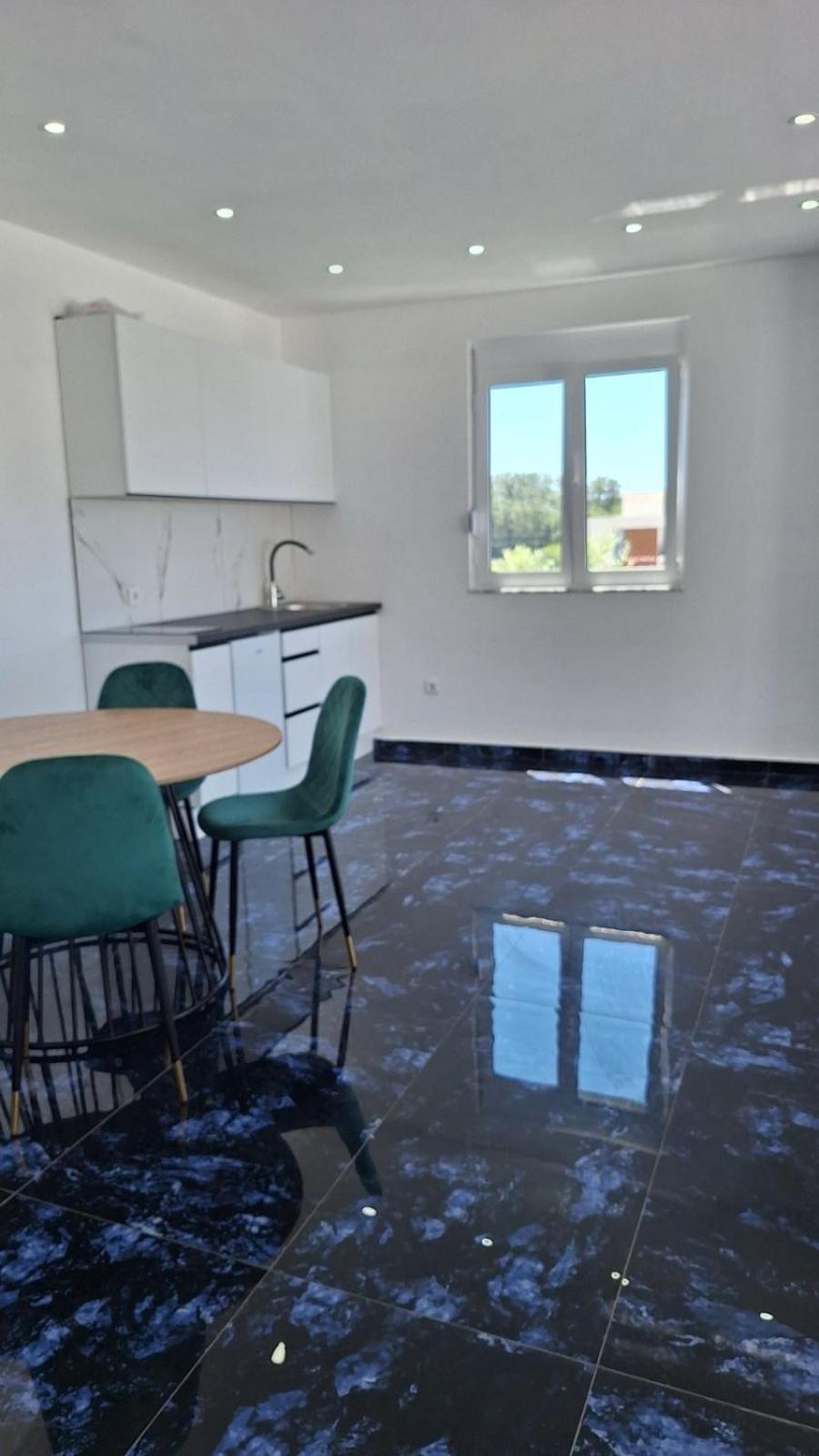 Montebello Inn Apartments Ulcinj Bagian luar foto
