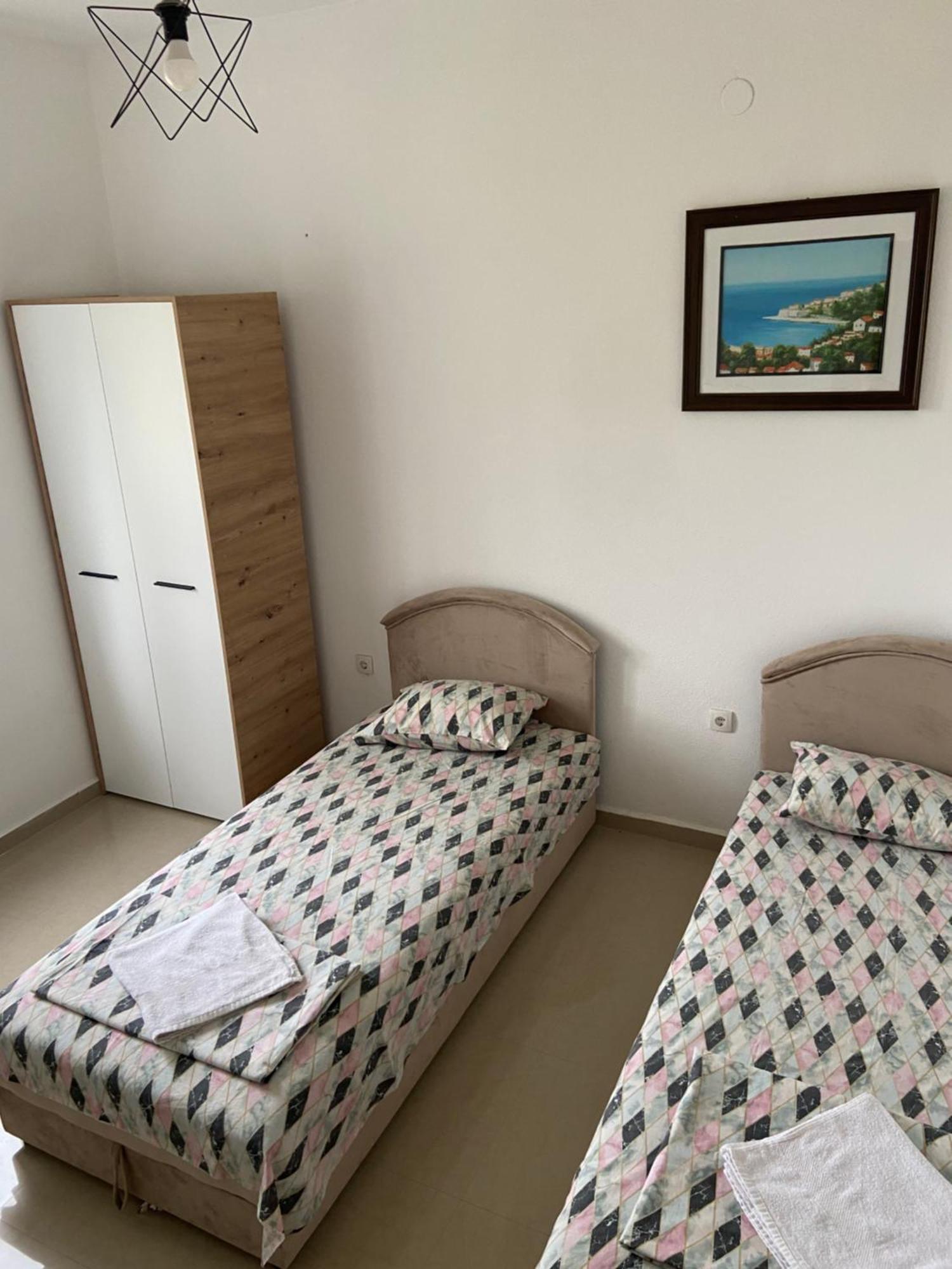 Montebello Inn Apartments Ulcinj Bagian luar foto