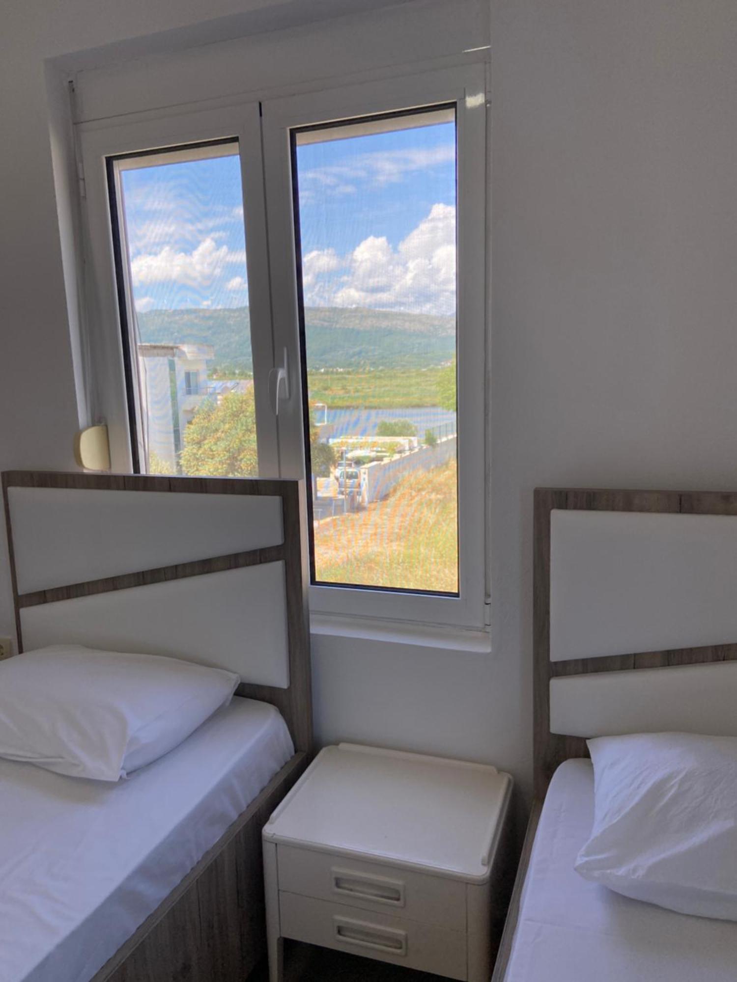Montebello Inn Apartments Ulcinj Bagian luar foto