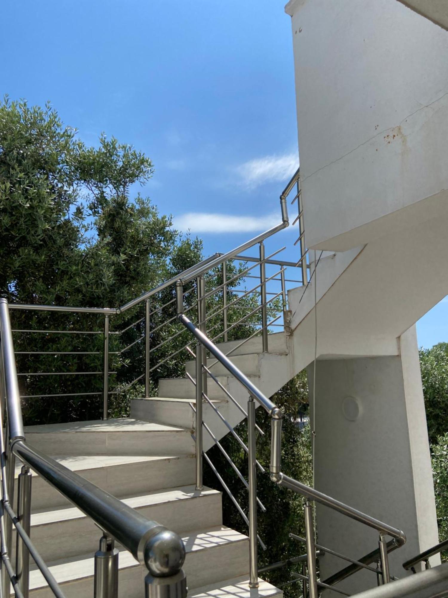 Montebello Inn Apartments Ulcinj Bagian luar foto