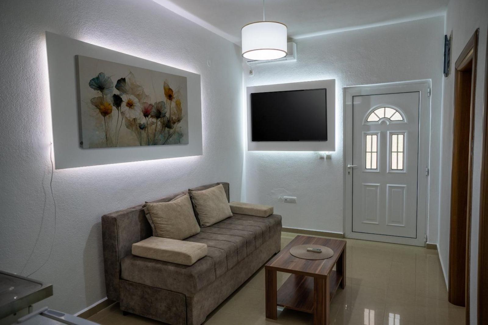 Montebello Inn Apartments Ulcinj Bagian luar foto